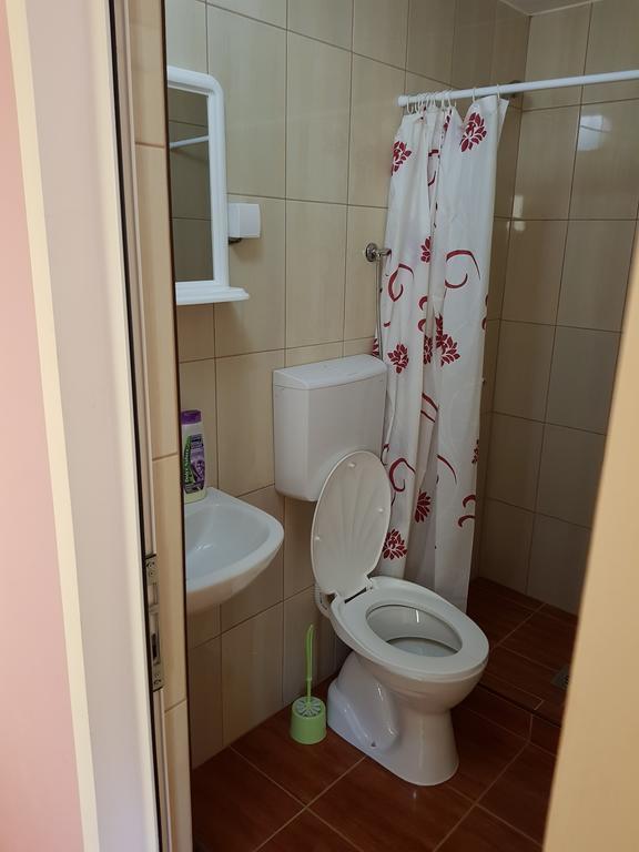 Guest House Lisinski Raj Despotovac Exterior foto